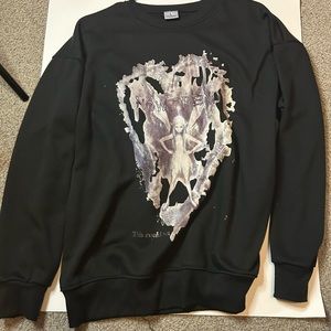 Selling this cute grunge black sweater size large